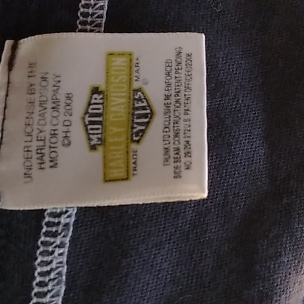 A-2 Harley Davidson Trunk -Vintage limited edition Ladies tee shirt size… - Picture 9 of 9